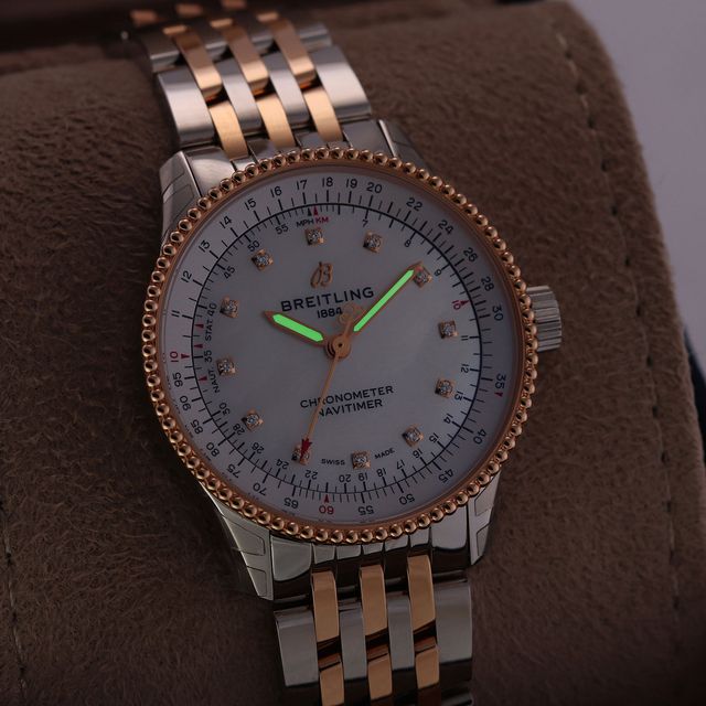 Breitling Navitimer Automatic 35 U17395 Image 7